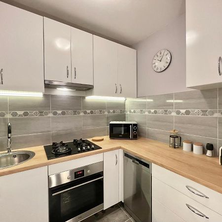 Apartament Przy Atrium, Stacja Metra Rondo Onz Варшава Екстер'єр фото