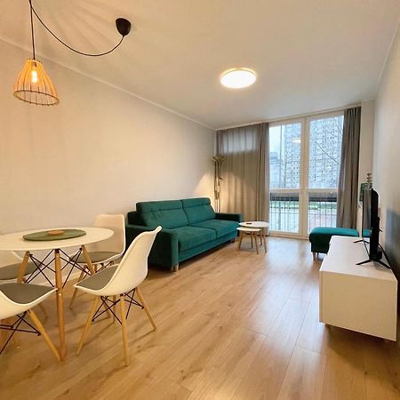 Apartament Przy Atrium, Stacja Metra Rondo Onz Варшава Екстер'єр фото