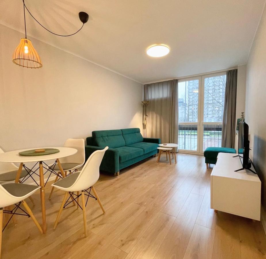 Apartament Przy Atrium, Stacja Metra Rondo Onz Варшава Екстер'єр фото